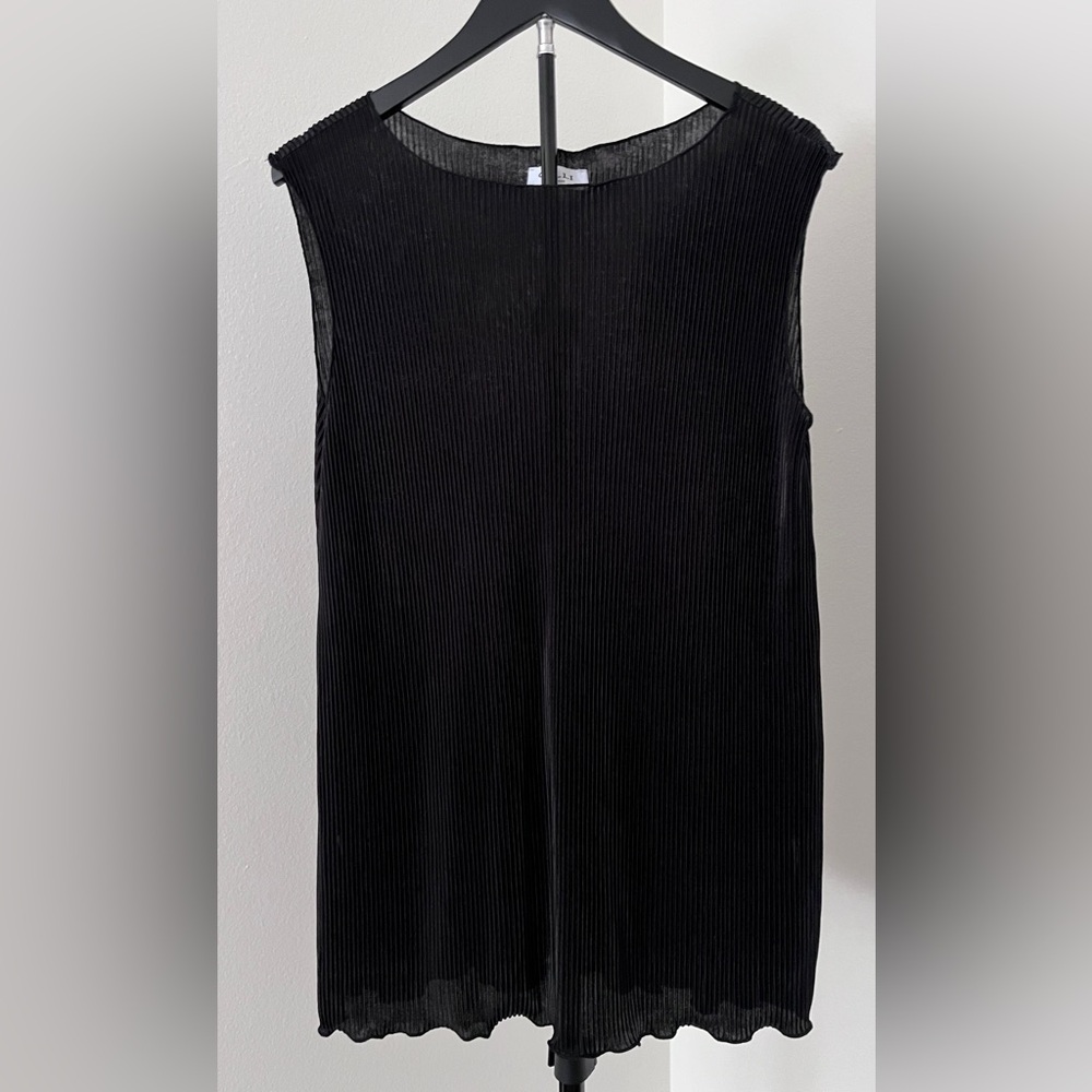 🖤 Gilli Edgy Minimalist Pleated Sleeveless Top | Semi-Sheer Textured Tank